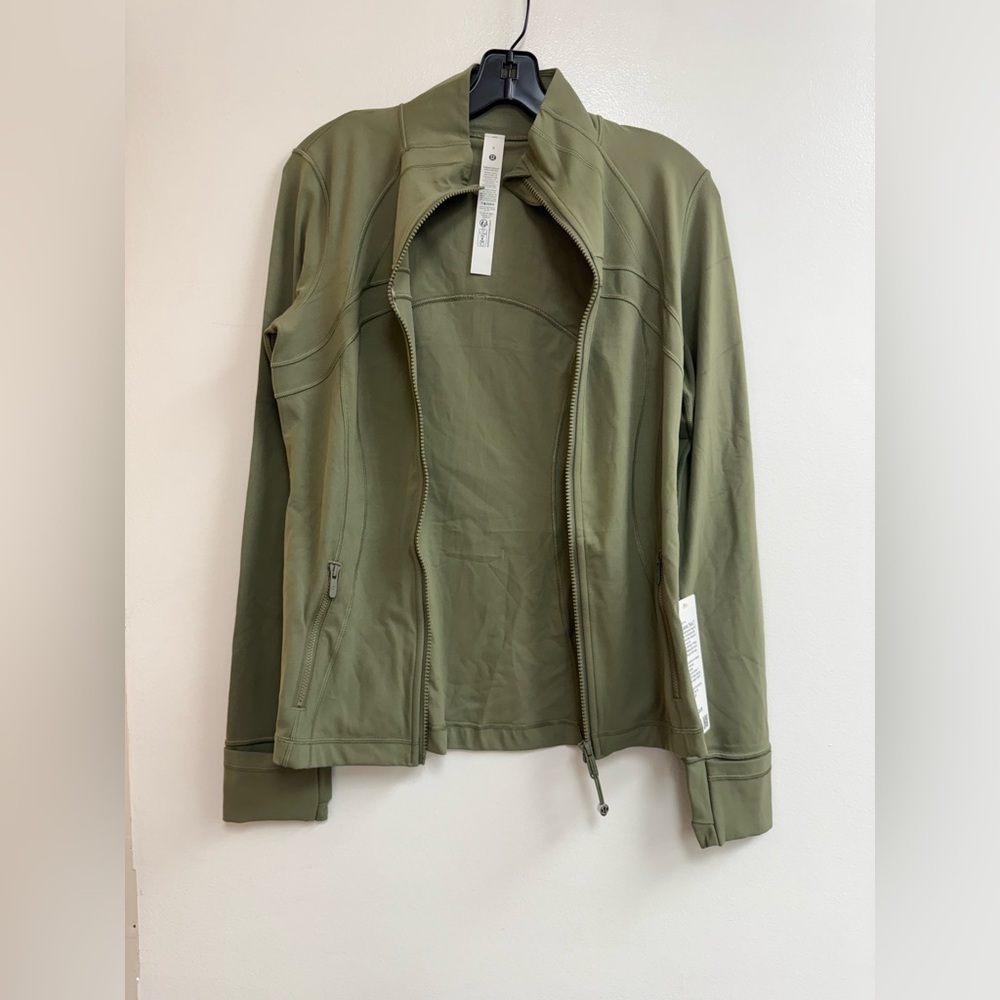 LuluLemon Define Jacket Nulu in Bay Leaf - Picture 3 of 5